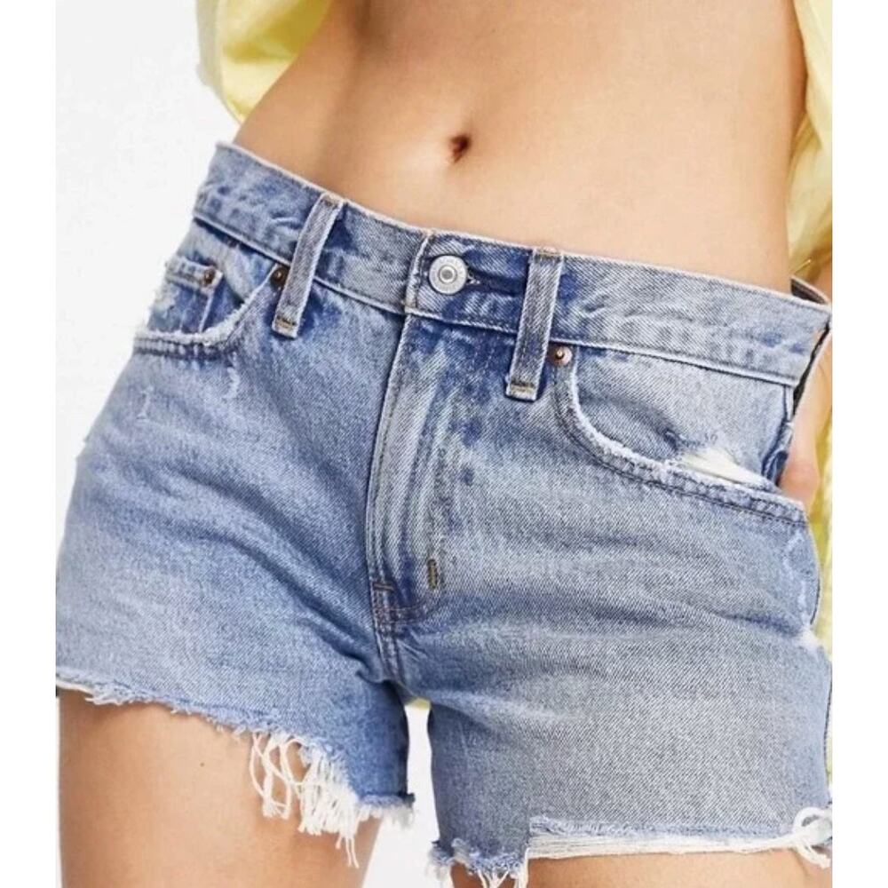 ABERCROMBIE Mid Rise Boyfriend Shorts Light Wash 25